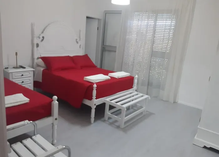 Hotel Miranda Do Douro Szálloda 2*