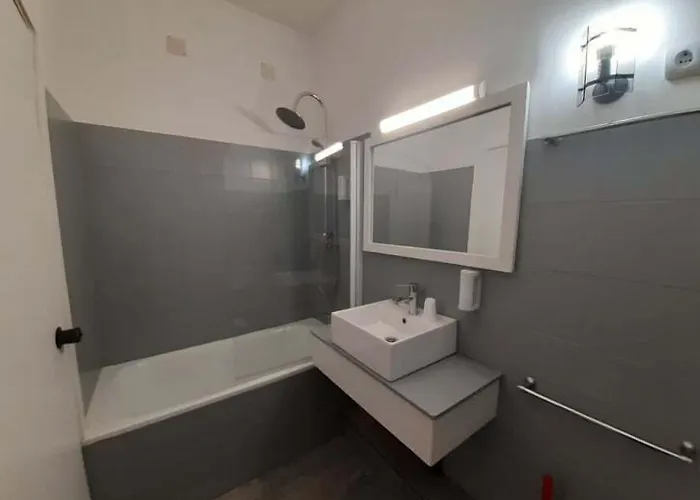 Hotel Miranda Do Douro 2*